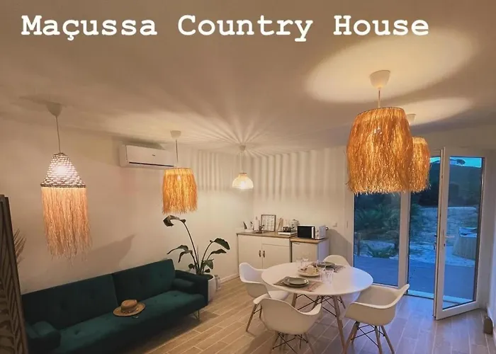 ヴィラ Macussa Country House *
